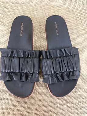 Antonio Melani Black Leather Ruffle Ruched Slide Sandals Size 7.5M